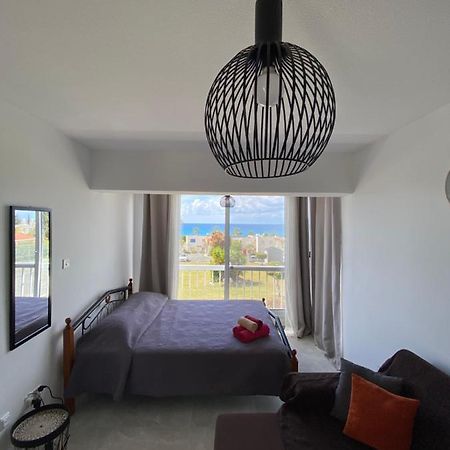 Cozy Coral Bay Studio By The Sea エクステリア 写真